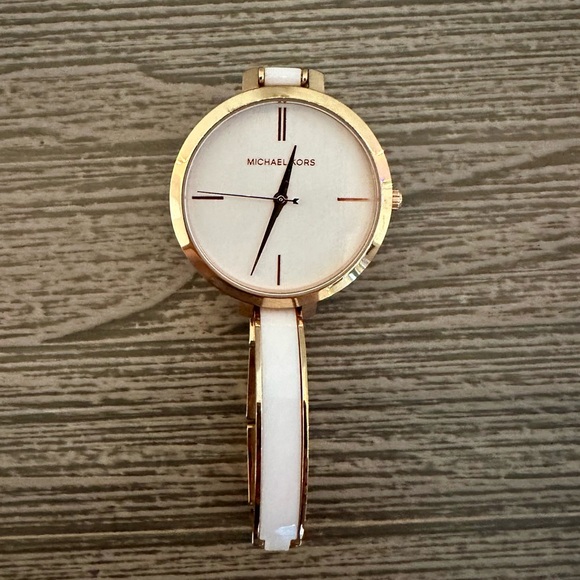 MICHAEL KORS Women’s Jaryn Quartz White Dial Ladies Watch MK4342. Like New! - Picture 3 of 12